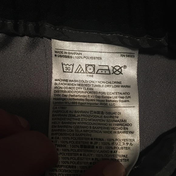 Banana Republic Faux-Leather Drapey pants (2P) - Picture 10 of 11